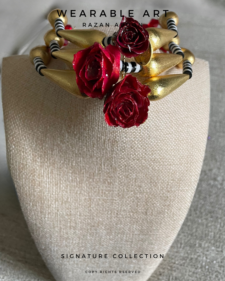 Gasees Floral Choker Set