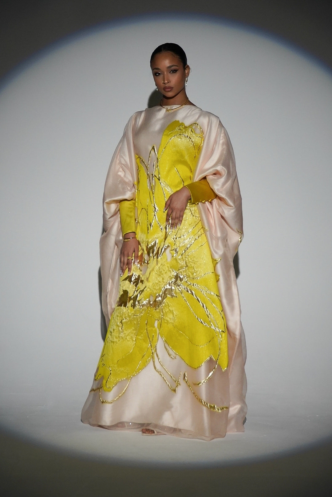 HAYZO pure textured silk organza with jaquard detailing and gold lurex