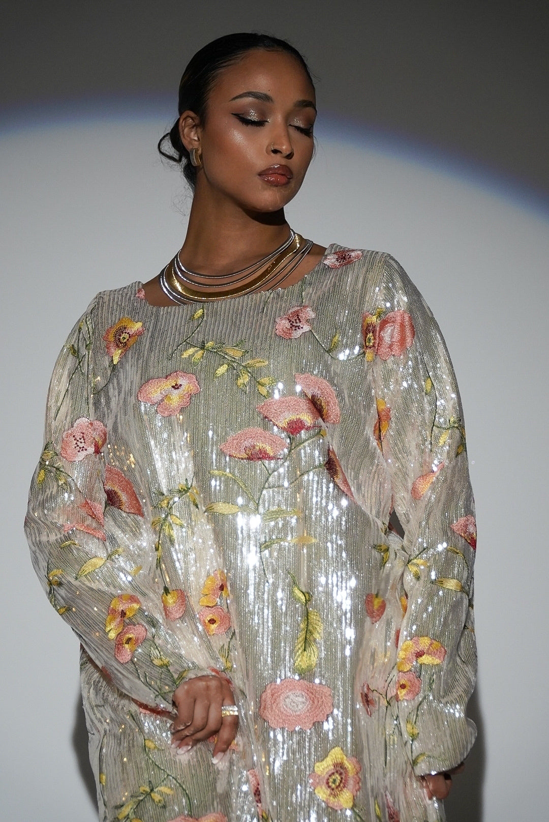 HAYZO Silver Sequin with Thread Embroidered Floral Detail Kaftan