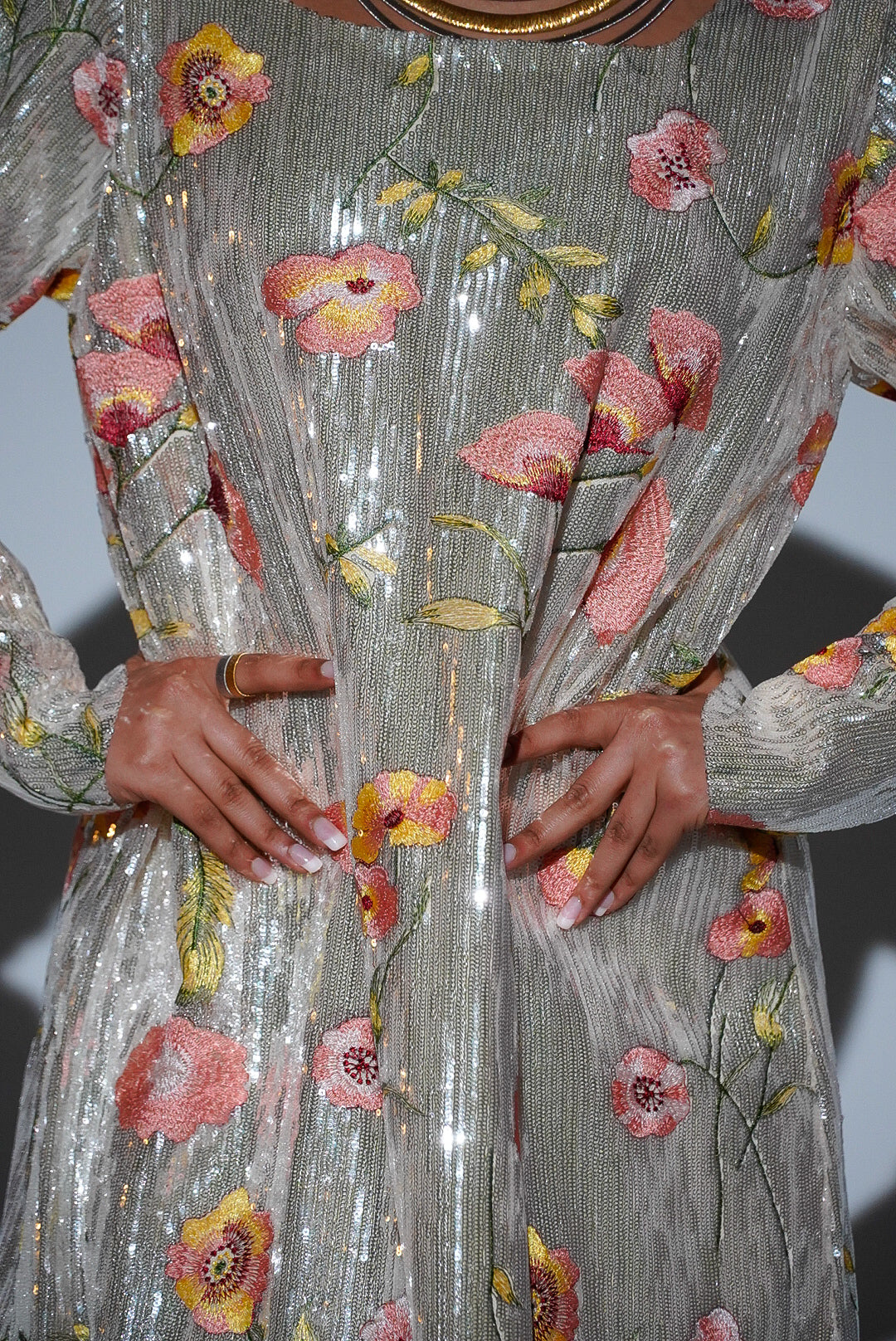 HAYZO Silver Sequin with Thread Embroidered Floral Detail Kaftan