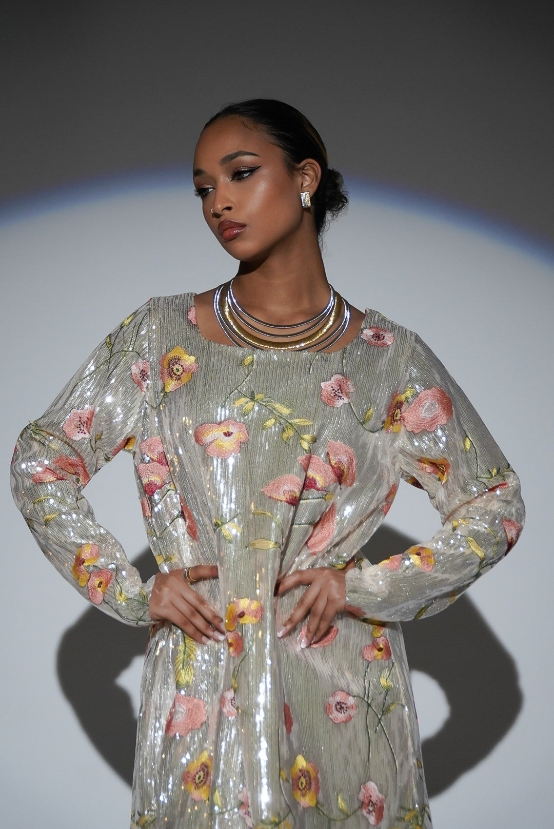 HAYZO Silver Sequin with Thread Embroidered Floral Detail Kaftan