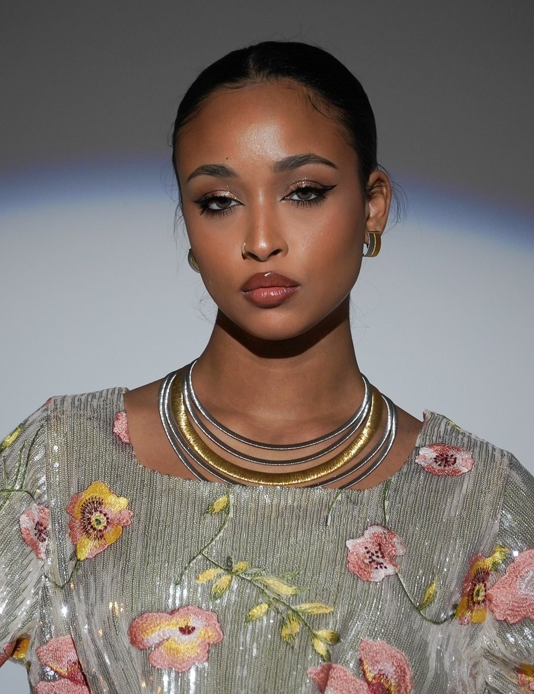 HAYZO Silver Sequin with Thread Embroidered Floral Detail Kaftan