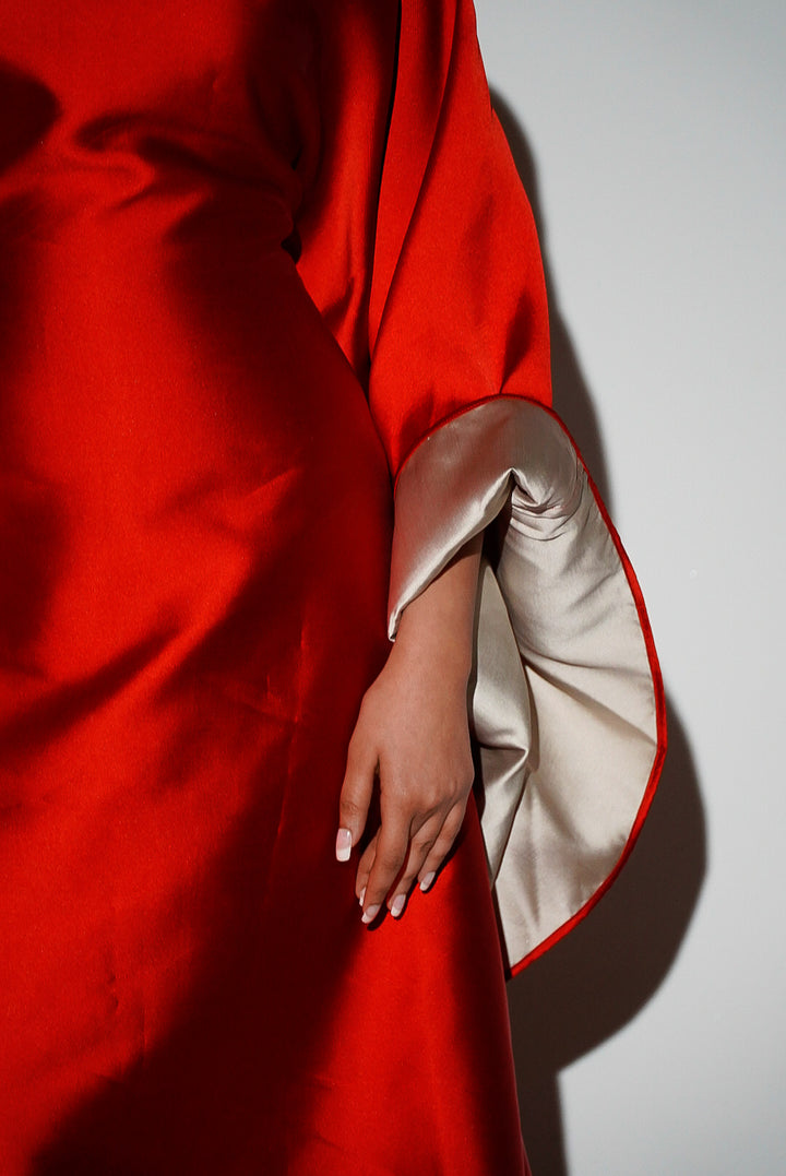 HAYZO Pure Silk Mikado Dual Colour Fabric Kaftan in True Deep Red